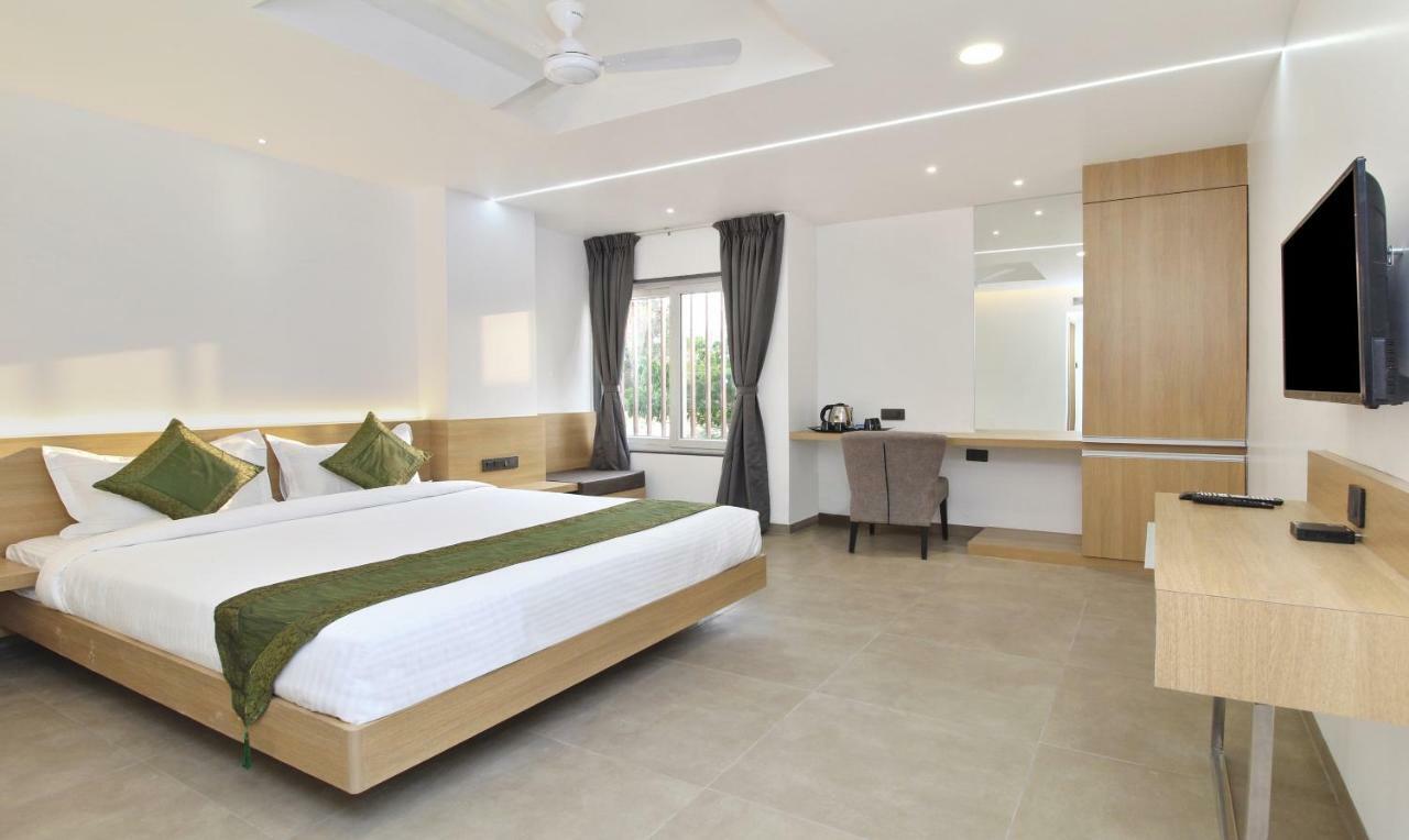 Treebo City Inn Сатара Экстерьер фото
